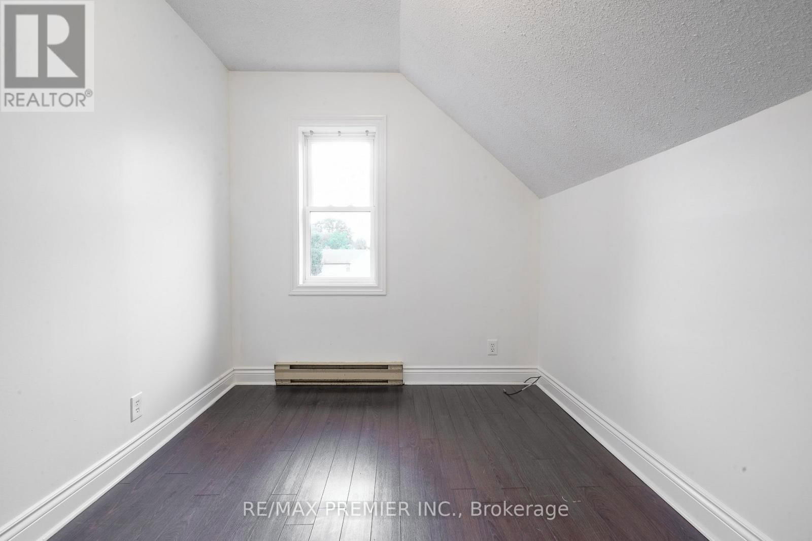 644 SRIGLEY STREET Image 23