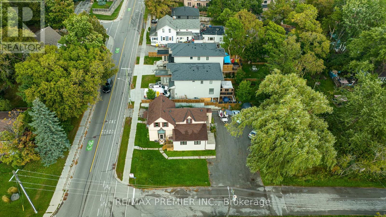 644 SRIGLEY STREET Image 27