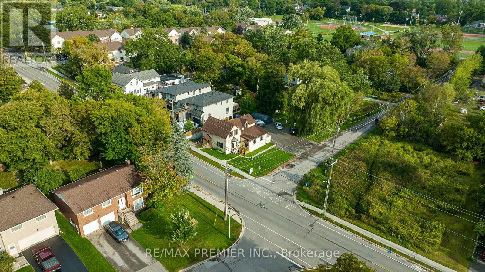 644 SRIGLEY STREET Image 29