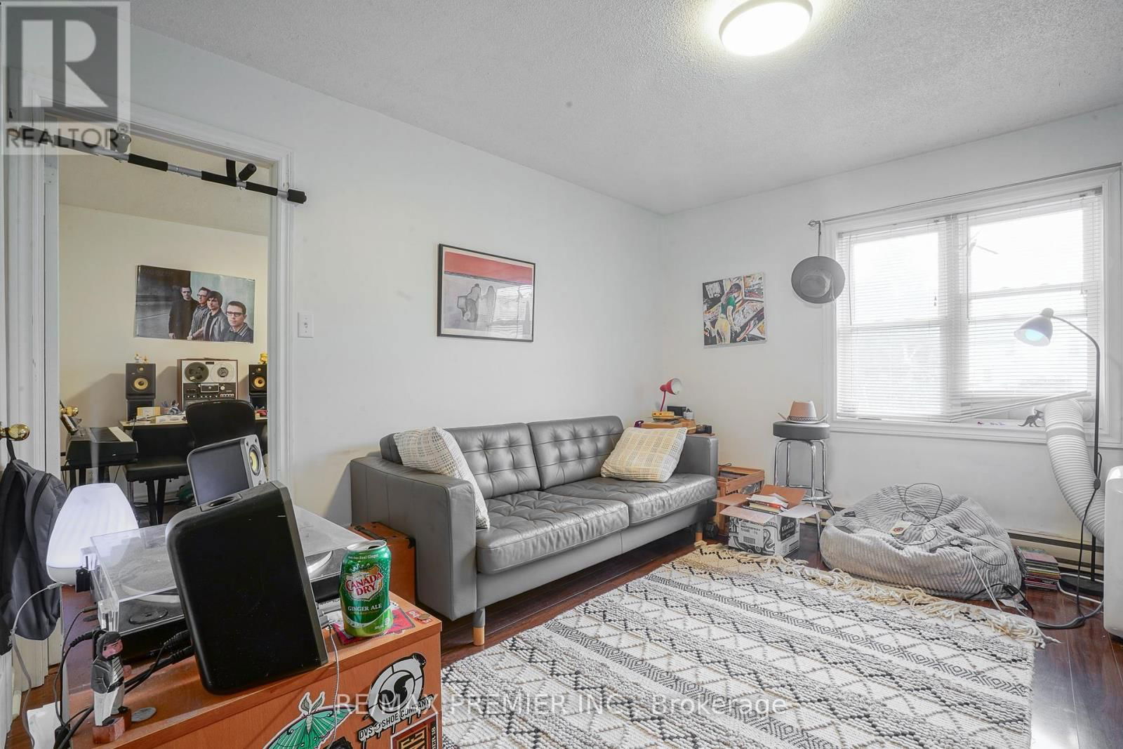 644 SRIGLEY STREET Image 3