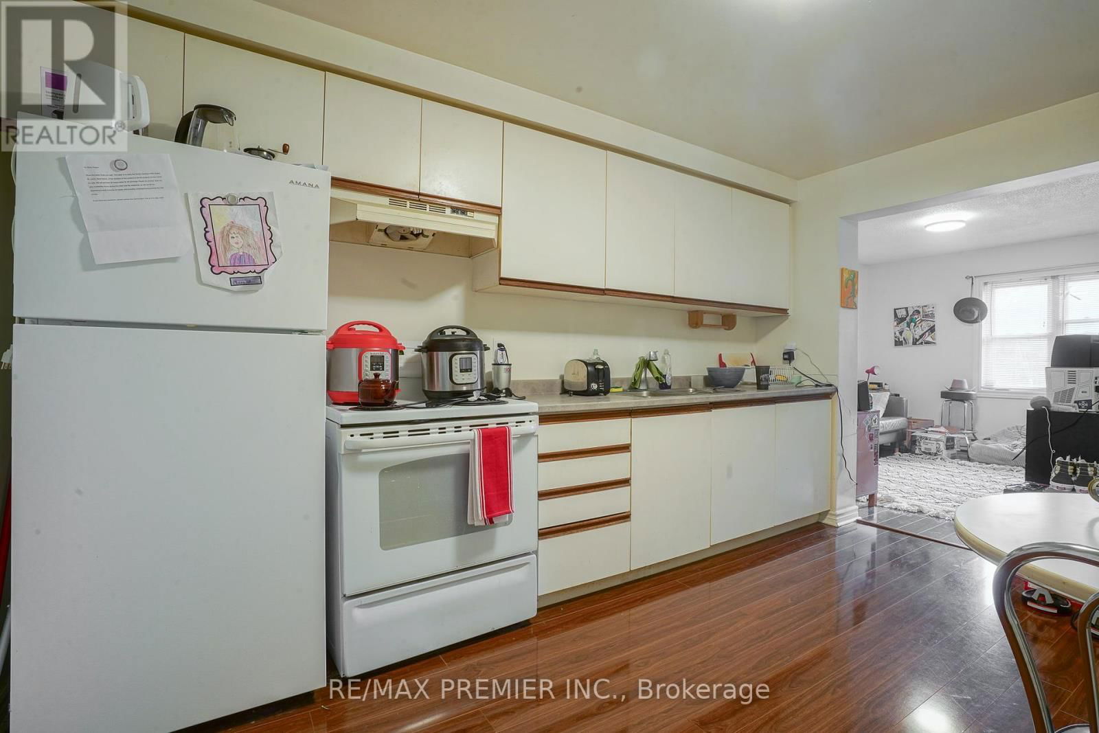 644 SRIGLEY STREET Image 39