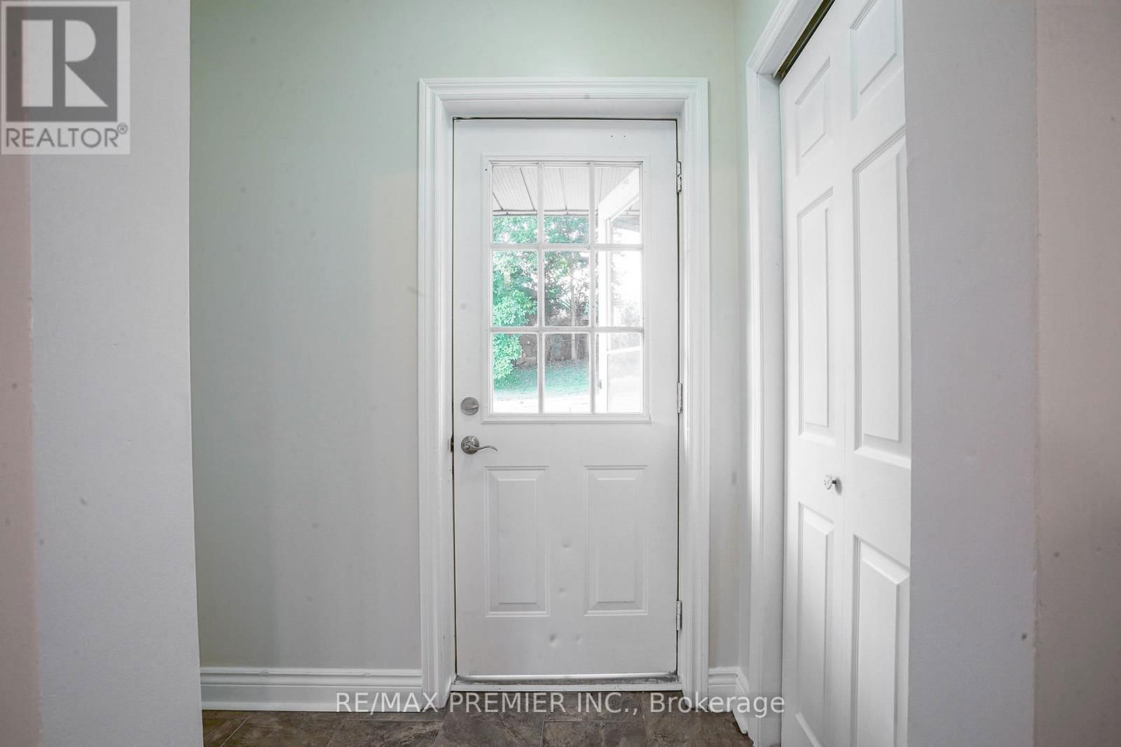 644 SRIGLEY STREET Image 6