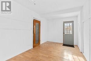 203 BROCK STREET WEST Image 28