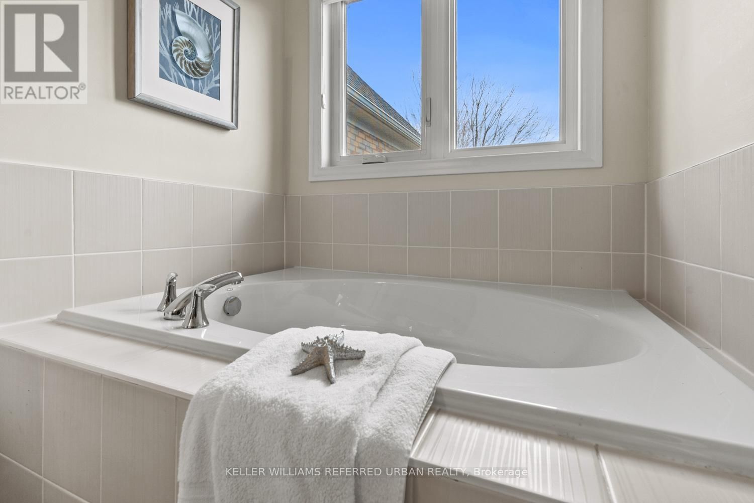37 STAN ROOTS STREET Image 22
