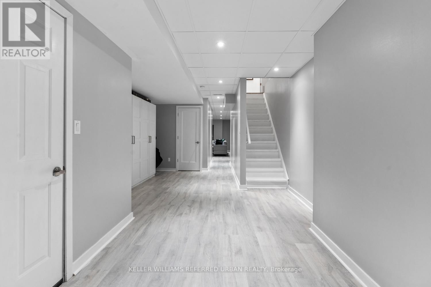 37 STAN ROOTS STREET Image 35