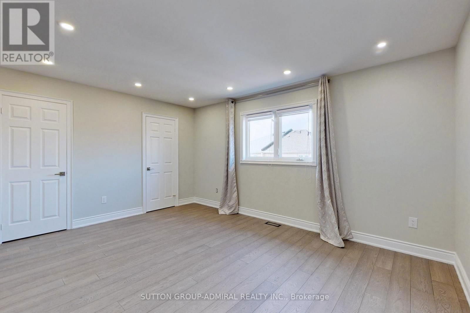 16 OPERA PLACE Image 16