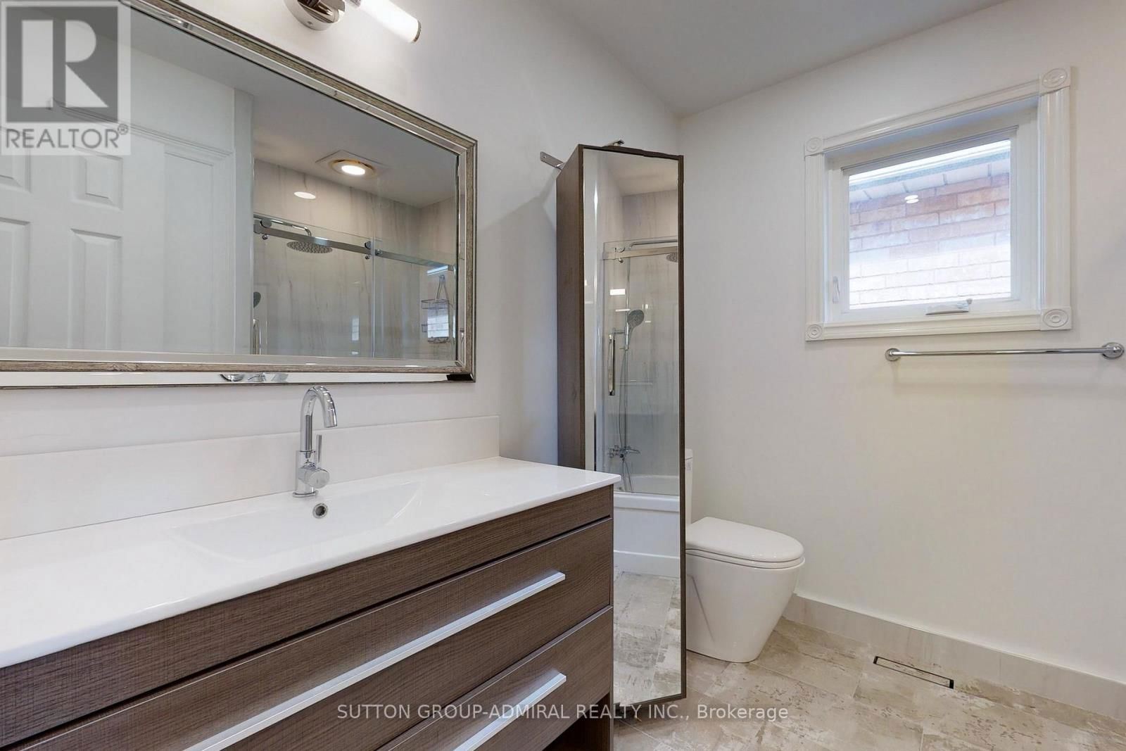 16 OPERA PLACE Image 25