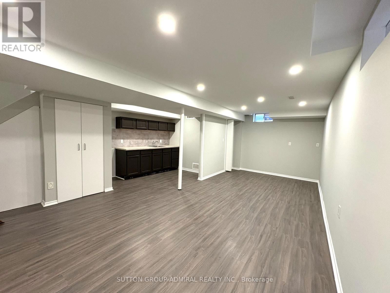 16 OPERA PLACE Image 29