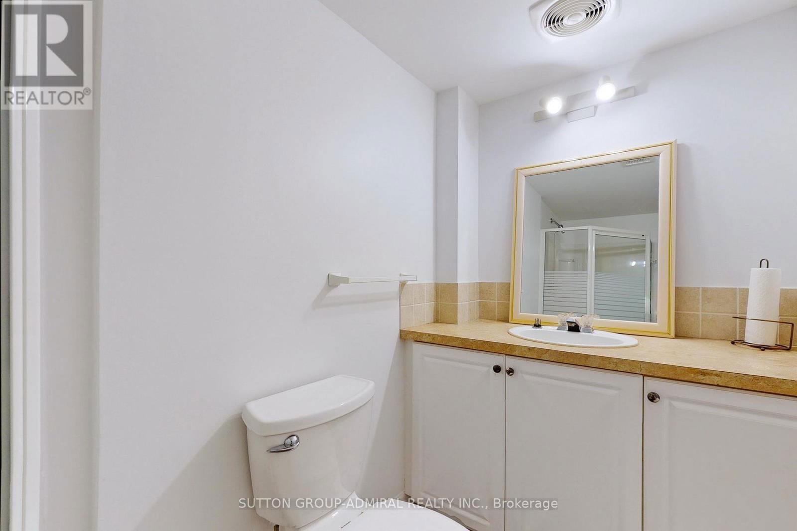 16 OPERA PLACE Image 32