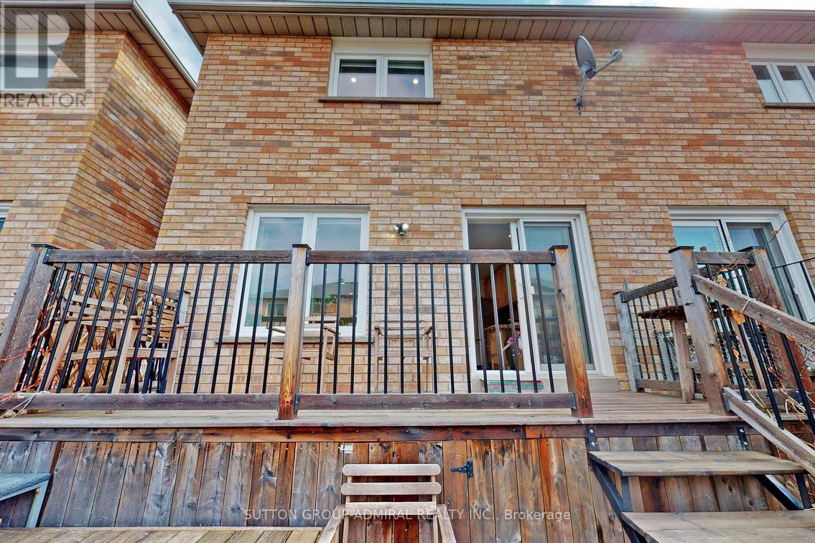 16 OPERA PLACE Image 35