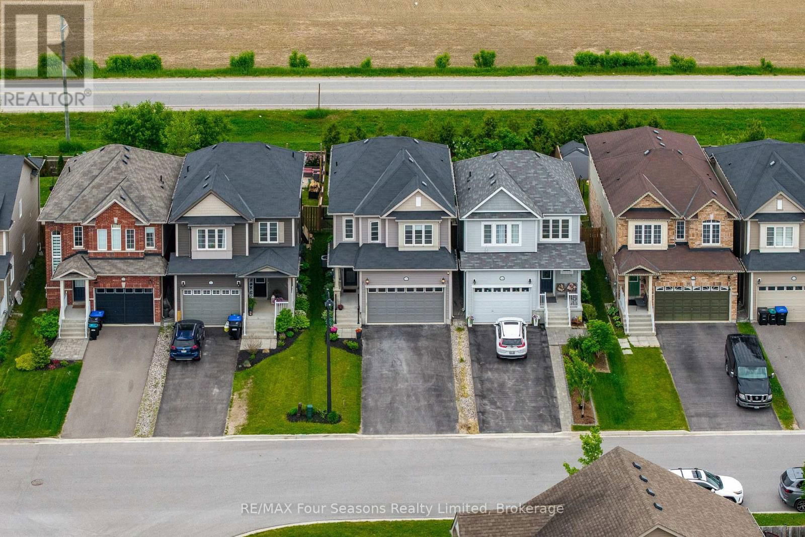 29 WAGNER CRESCENT Image 24