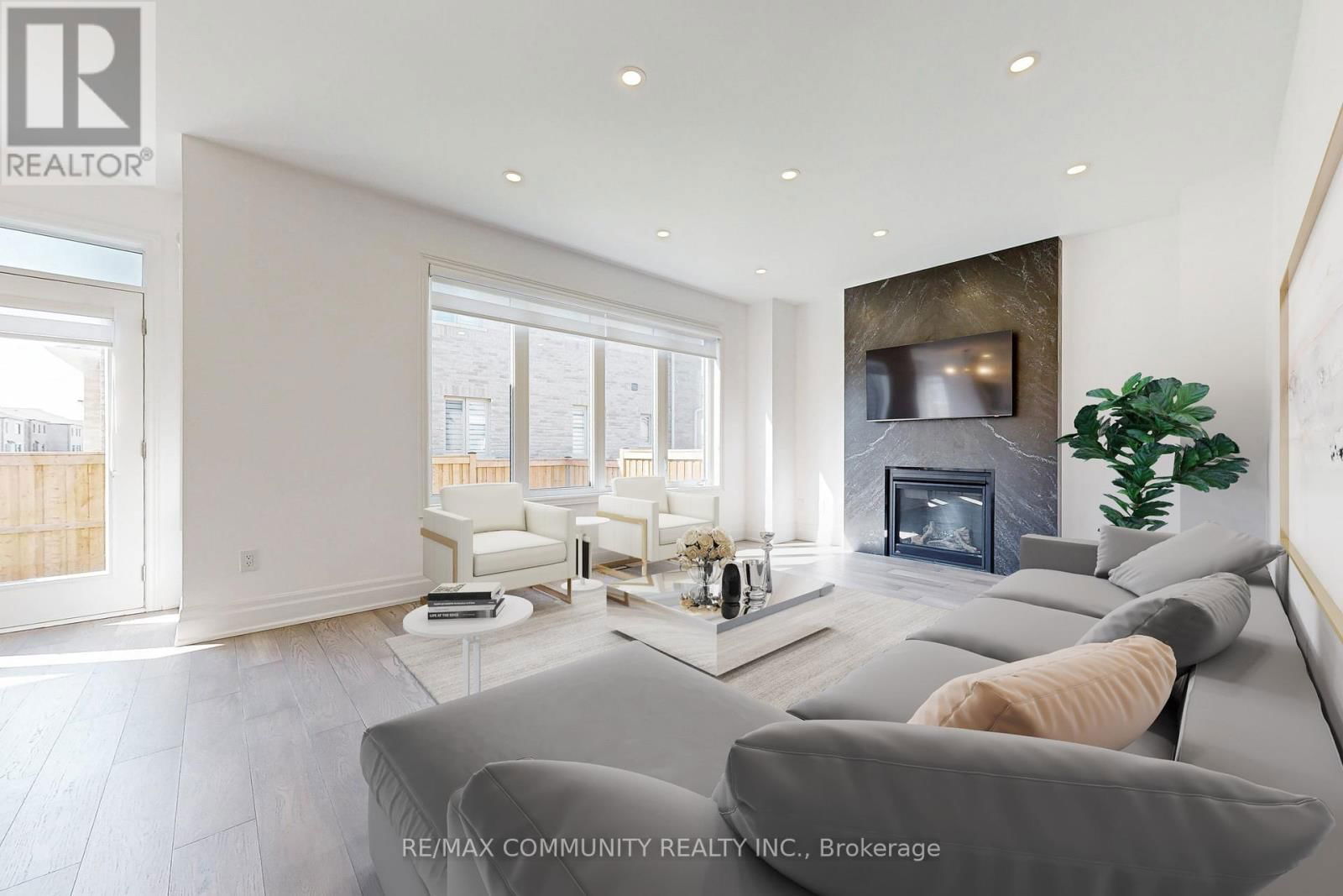 49 CONDUCTOR AVENUE Image 11