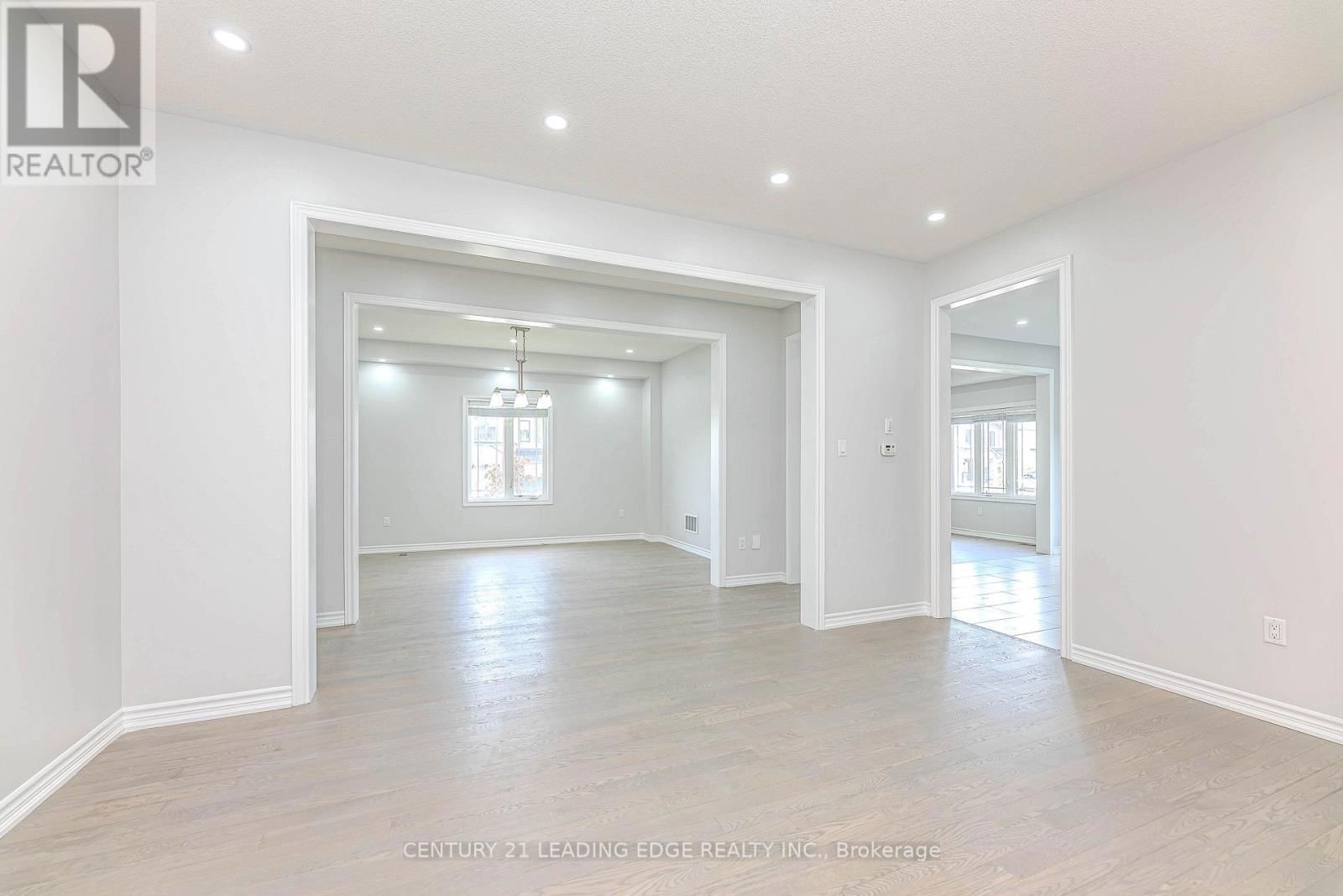 122 MCKENZIE WAY Image 13