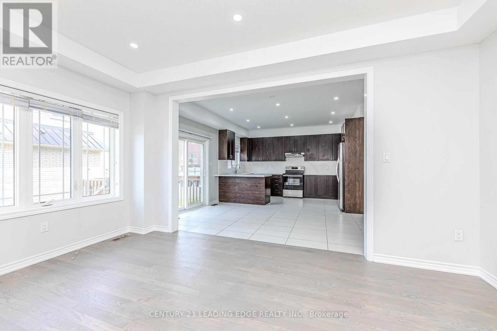 122 MCKENZIE WAY Image 15