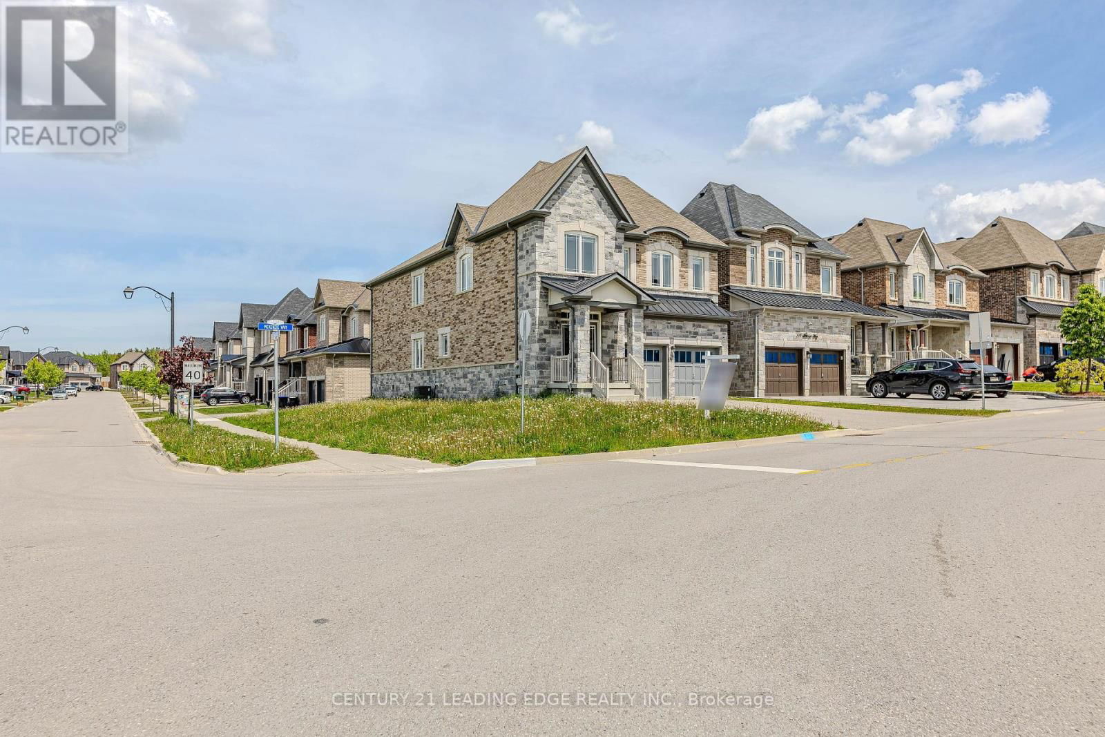 122 MCKENZIE WAY Image 2