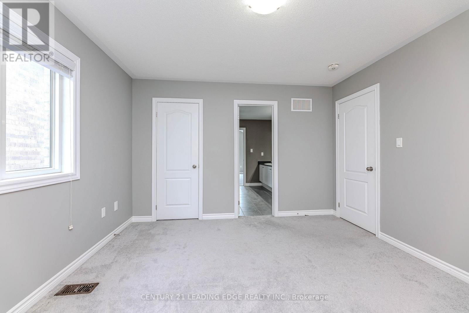 122 MCKENZIE WAY Image 36
