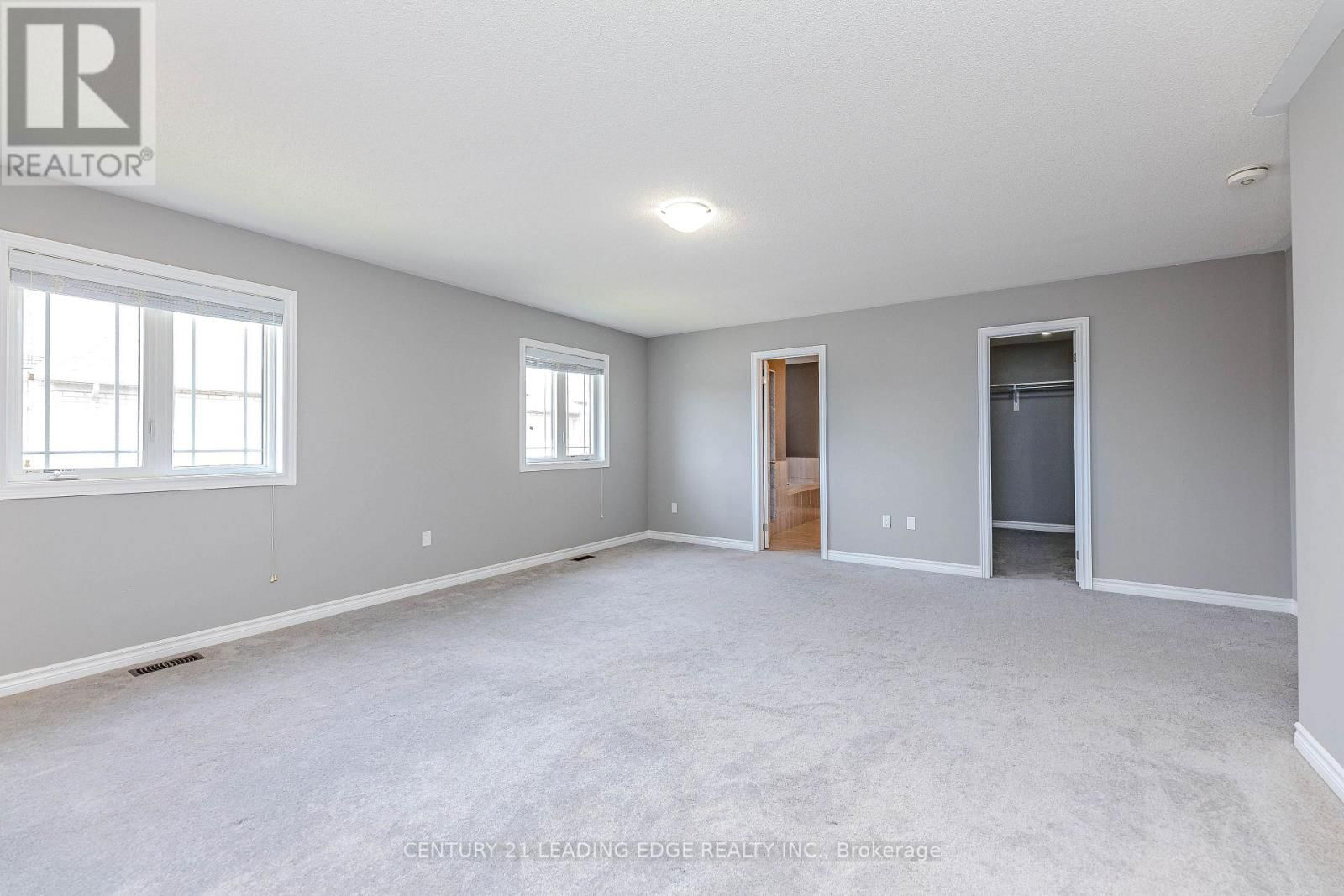 122 MCKENZIE WAY Image 43
