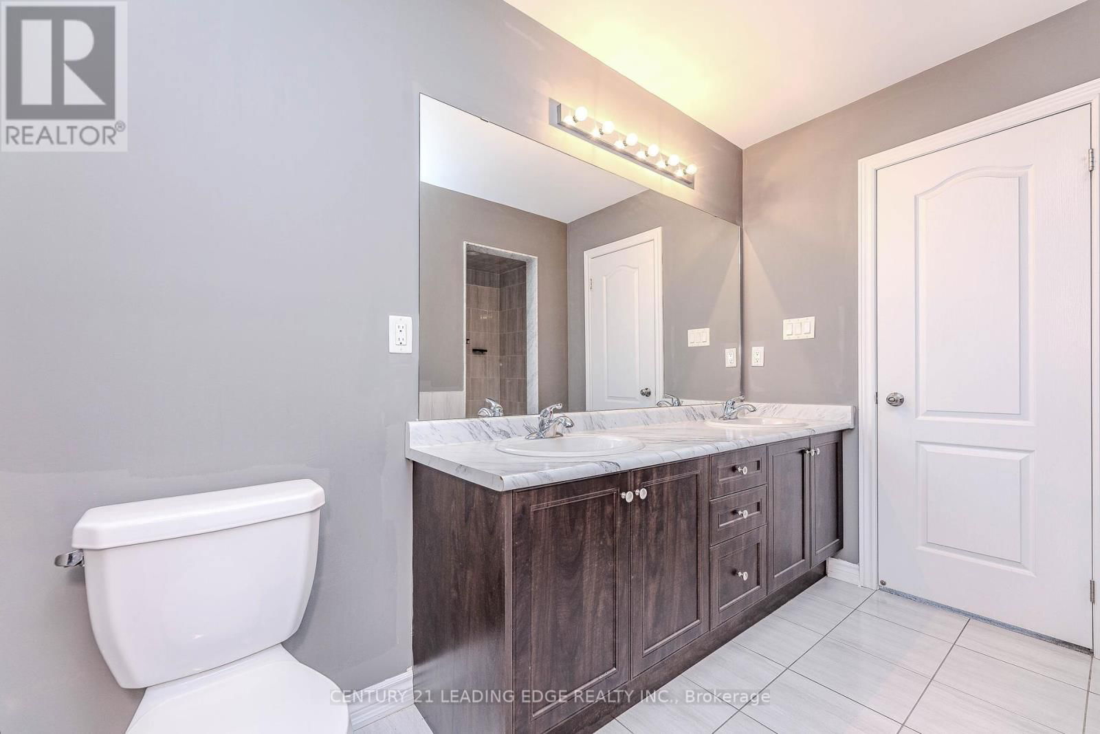 122 MCKENZIE WAY Image 47