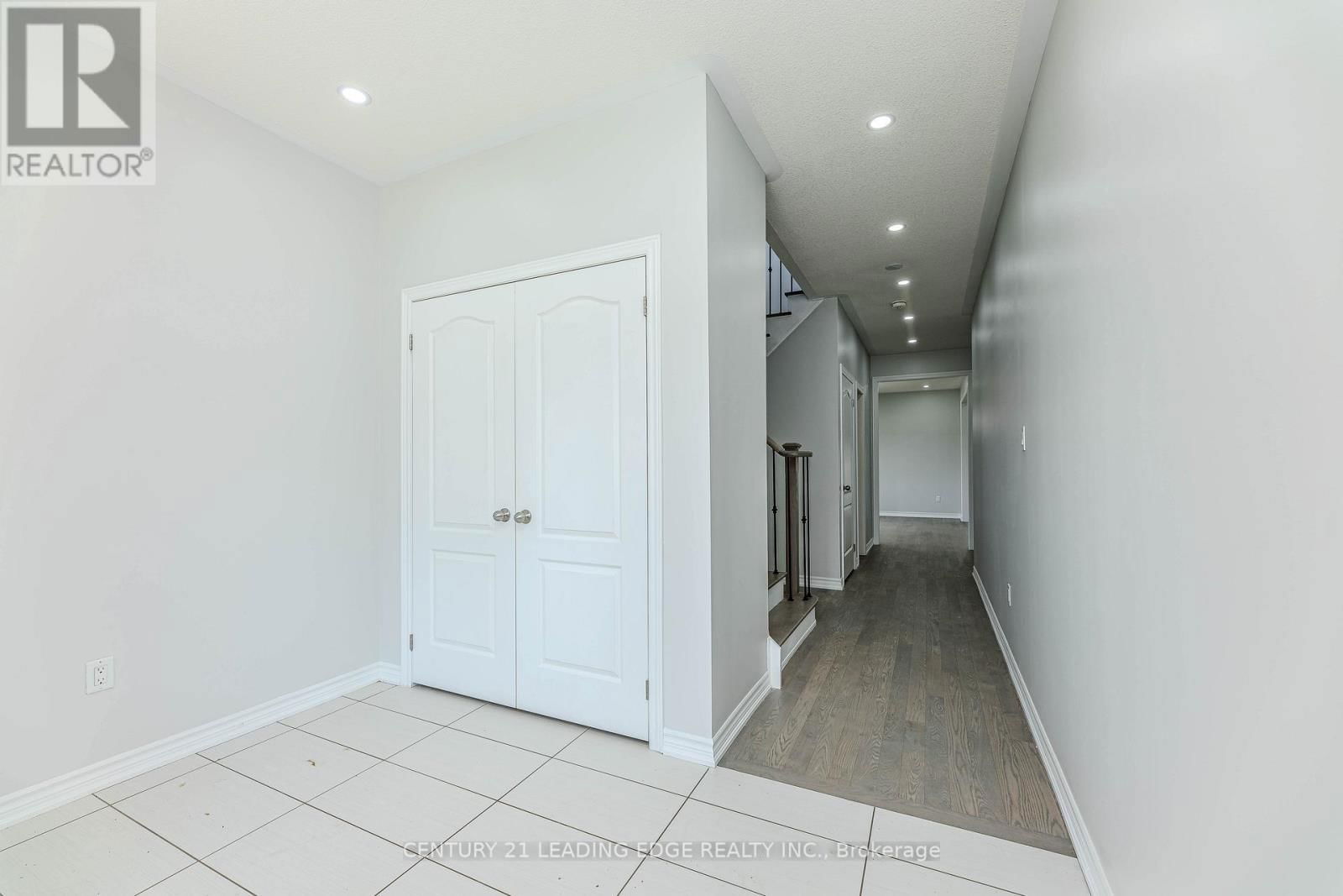 122 MCKENZIE WAY Image 6