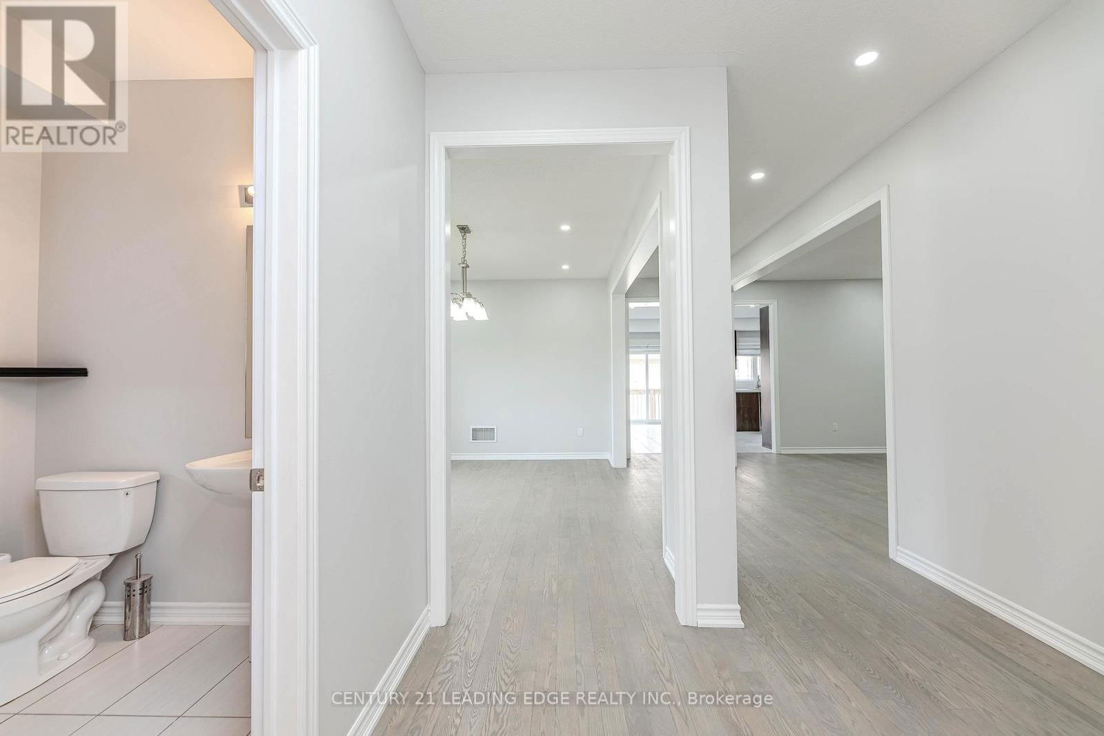 122 MCKENZIE WAY Image 7
