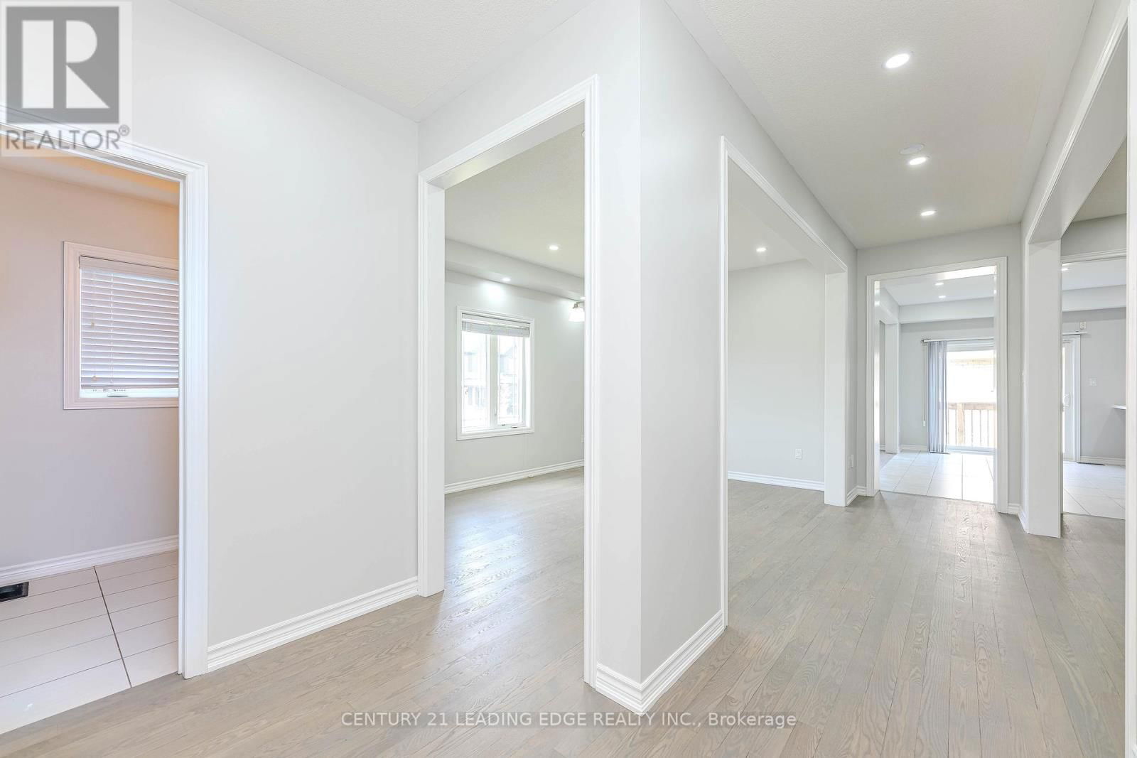 122 MCKENZIE WAY Image 8