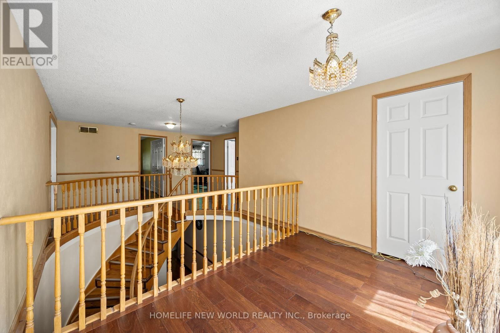 158 MURRAY DRIVE Image 20