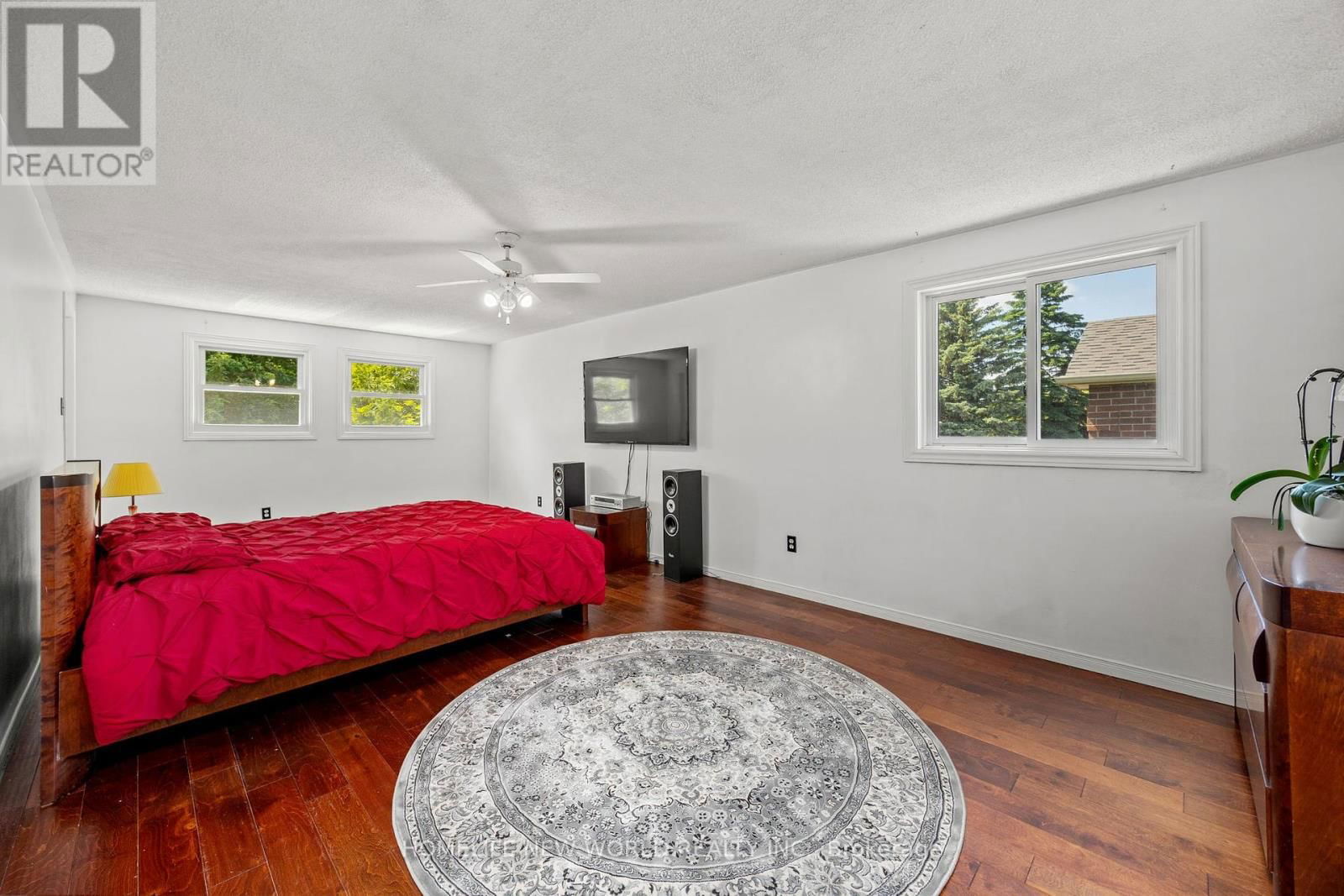 158 MURRAY DRIVE Image 23