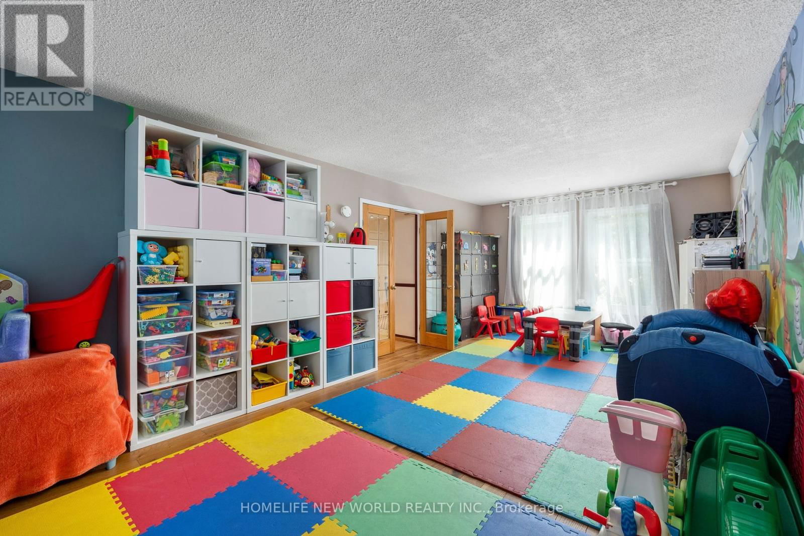 158 MURRAY DRIVE Image 37