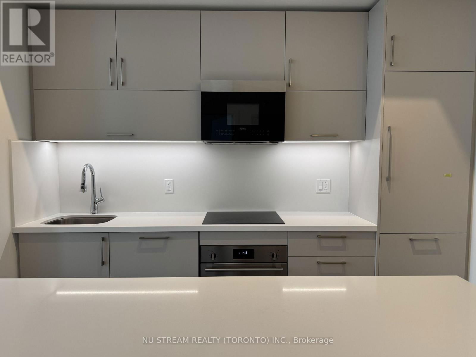 317 - 38 ANDRE DE GRASSE STREET Image 3