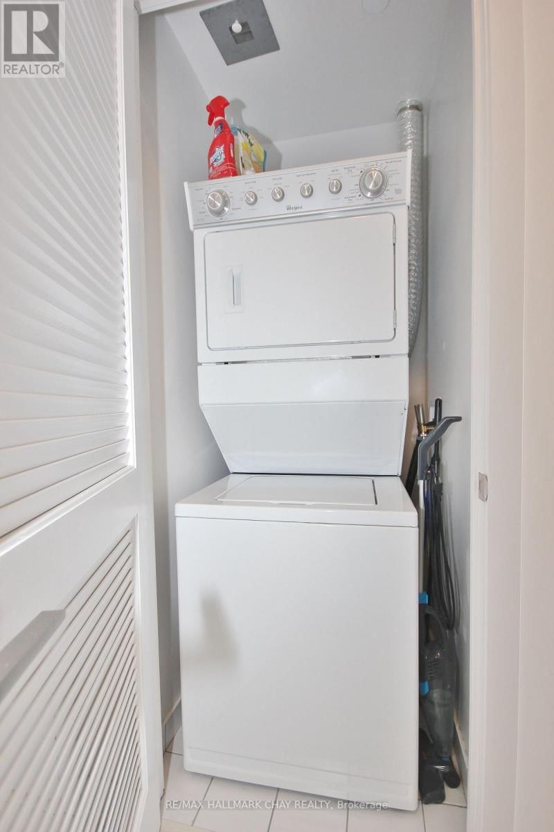 60 - 275 BROWARD WAY Image 17