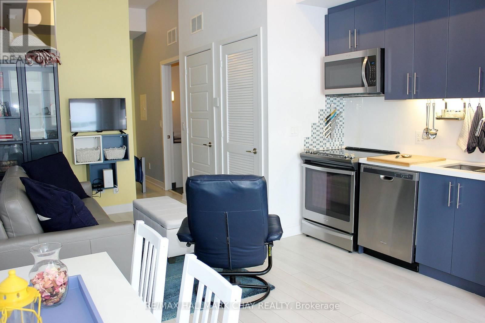 60 - 275 BROWARD WAY Image 9