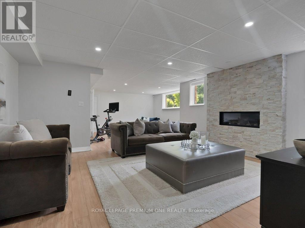 27 CAIN COURT Image 18