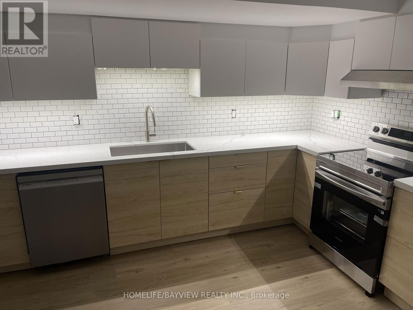 32 VILLANDRY CRESCENT Image 3