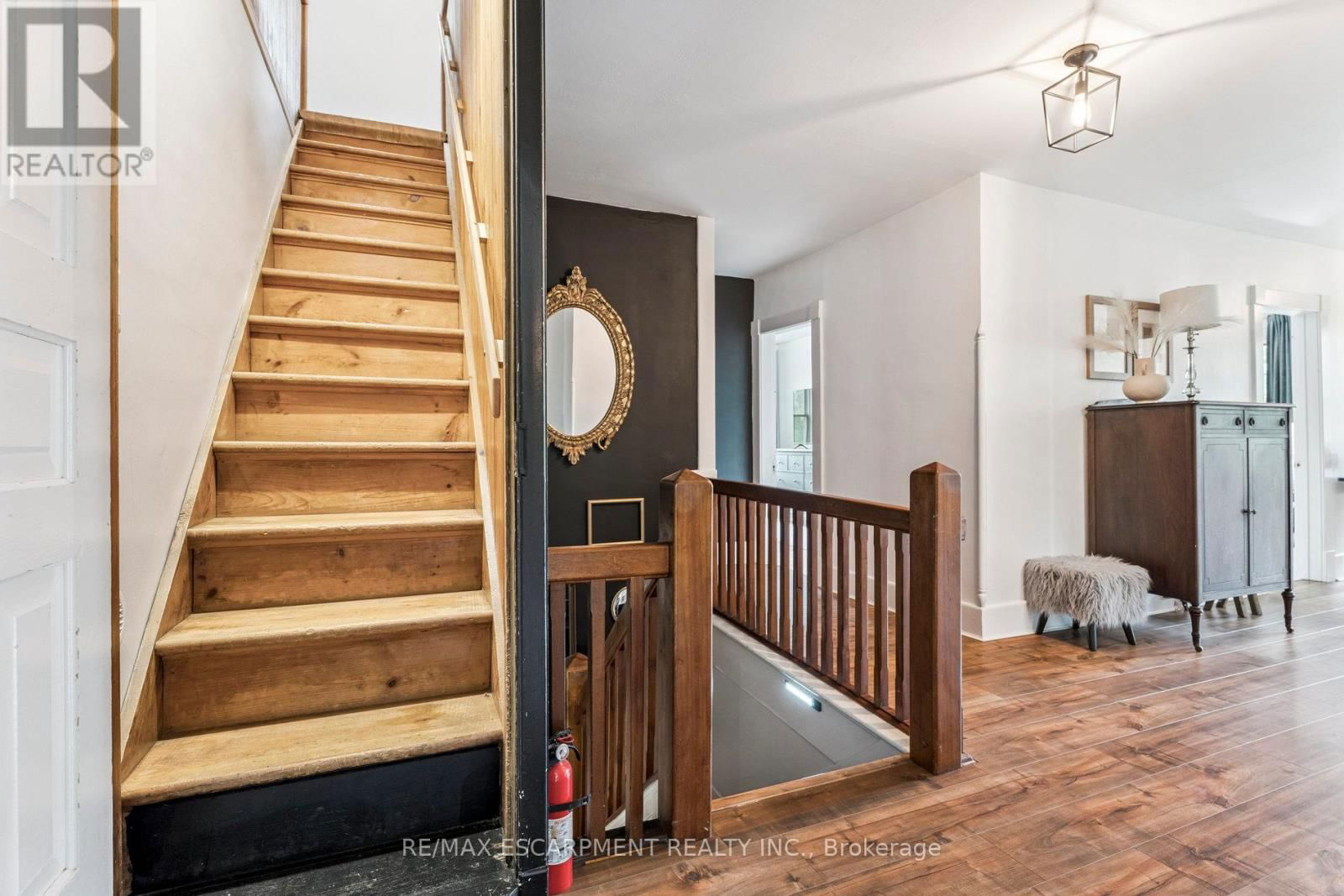 8936 32ND SIDEROAD Image 36