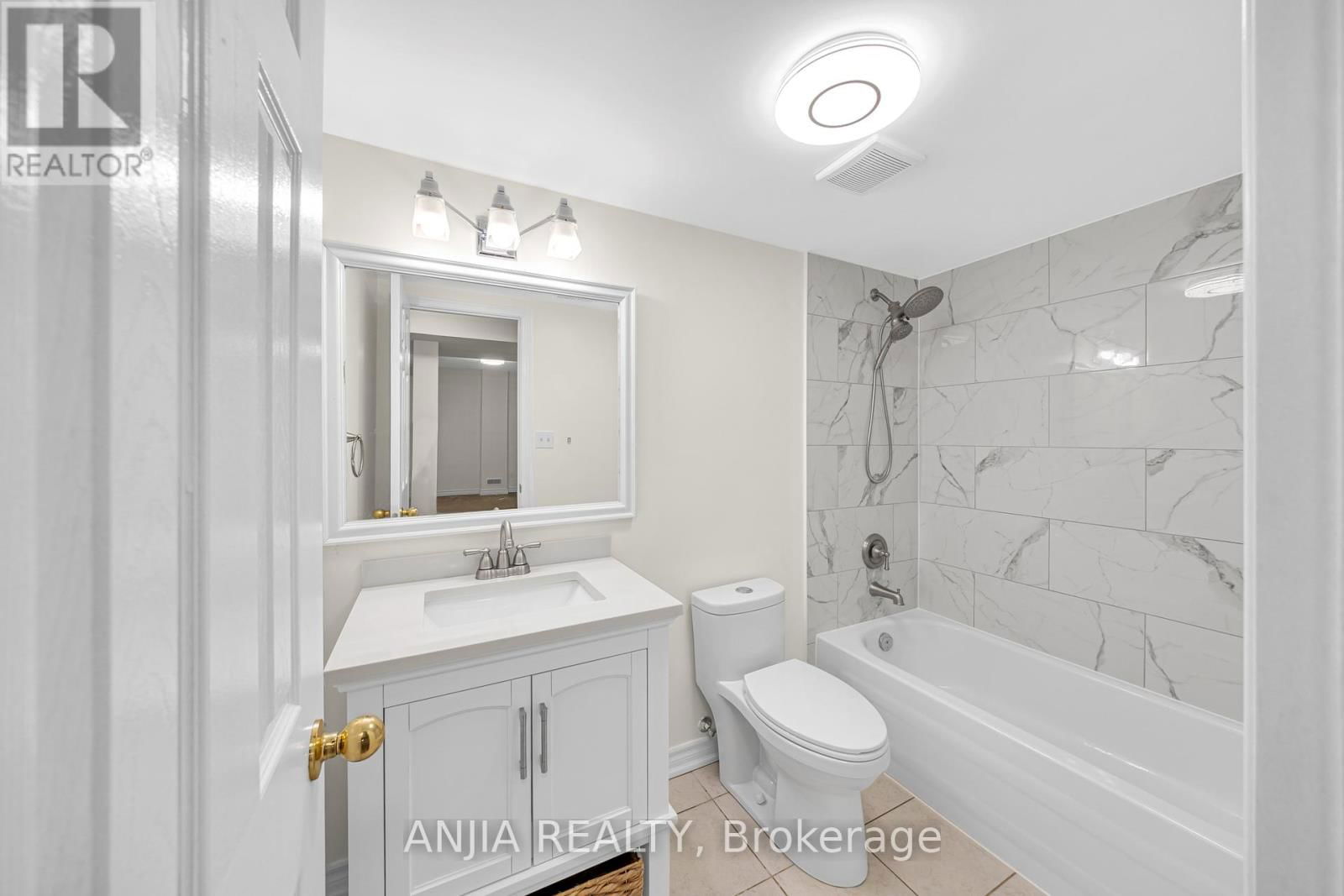 34 HORN STREET Image 22