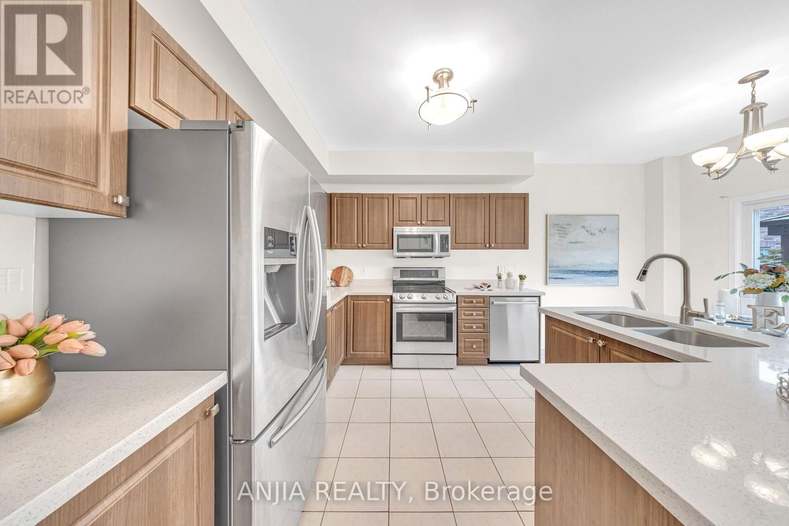 34 HORN STREET Image 7