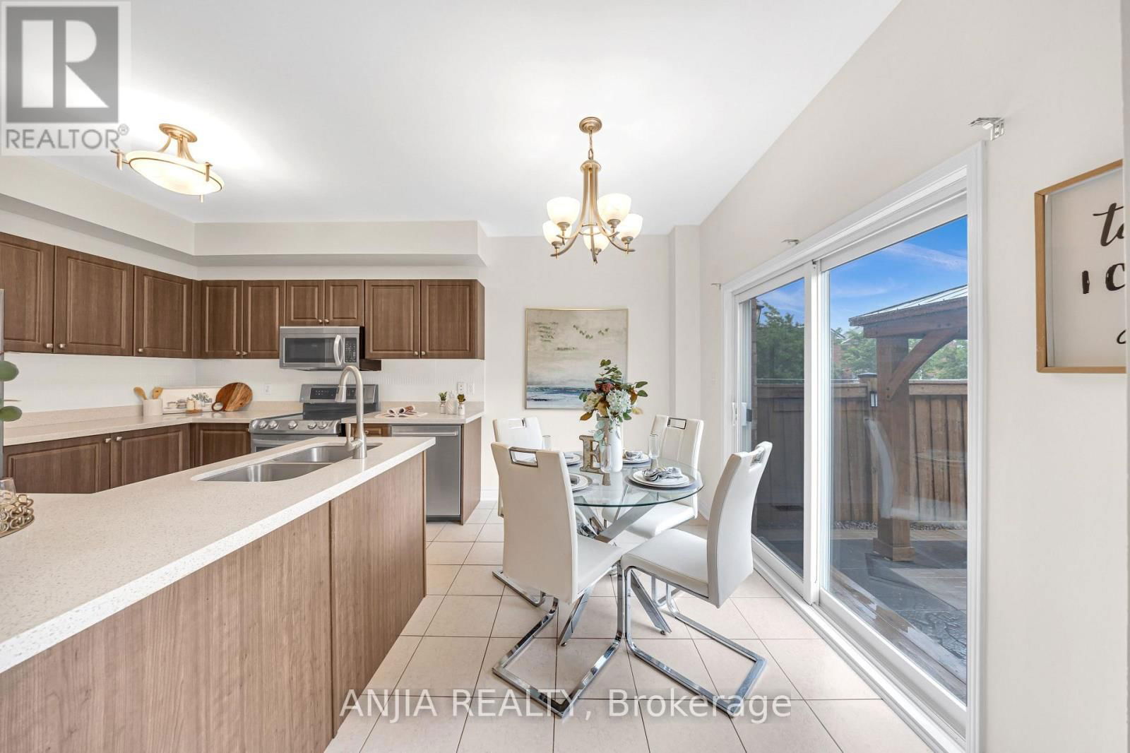 34 HORN STREET Image 9