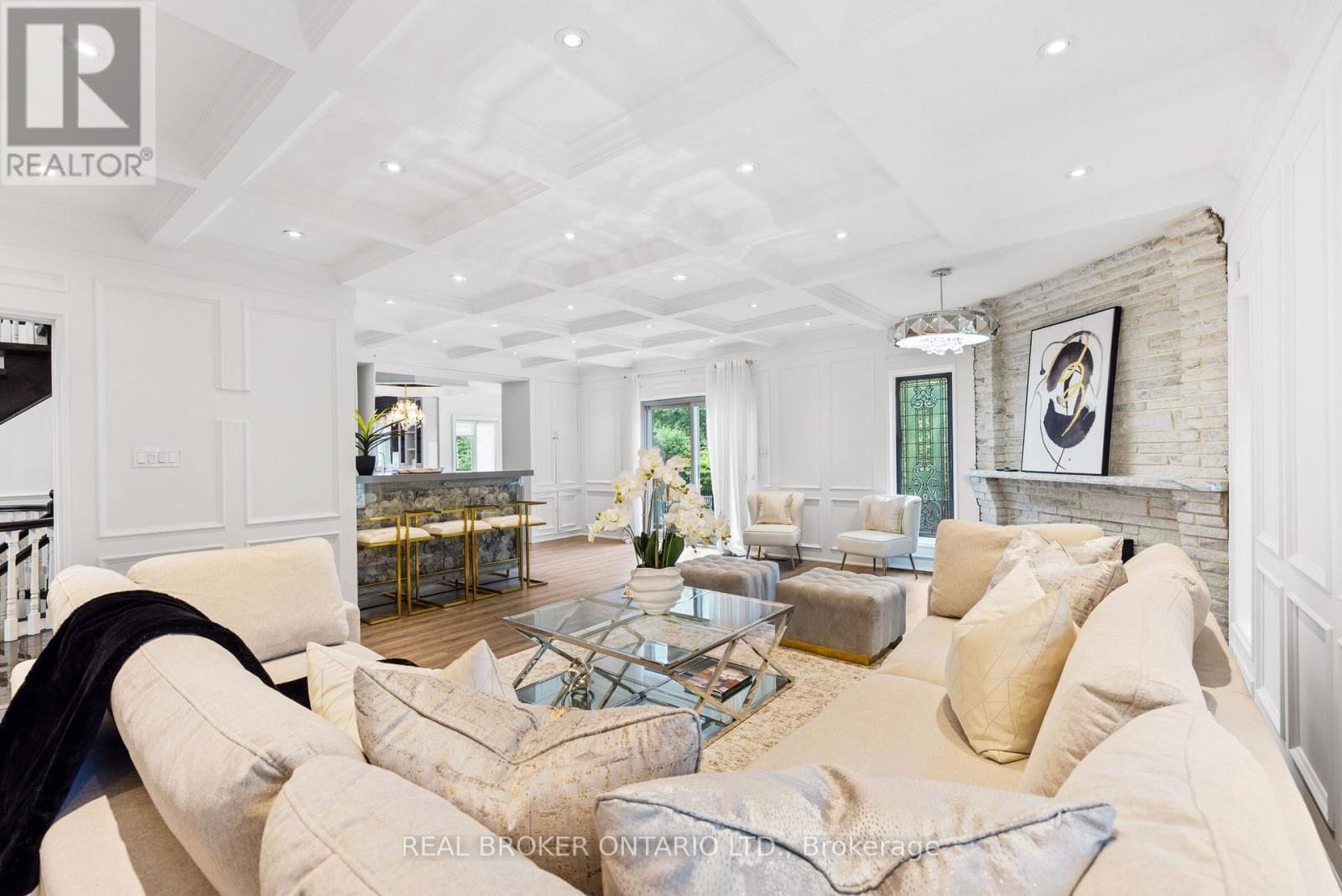 106 TEEFY AVENUE Image 12