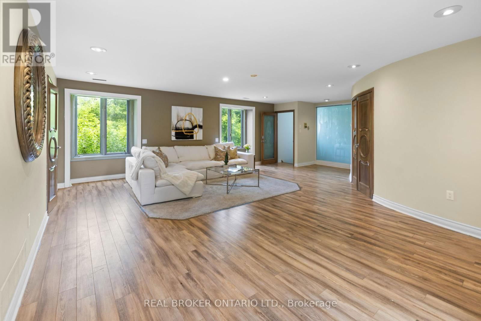 106 TEEFY AVENUE Image 34