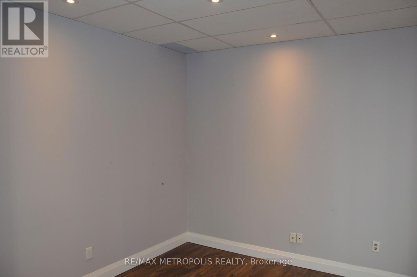3 - 200 EDGELEY BOULEVARD NORTH Image 8