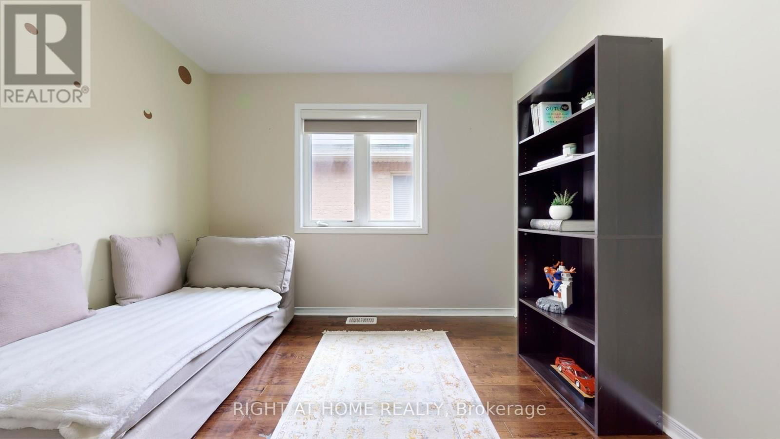 92 WATERLILY TRAIL Image 31