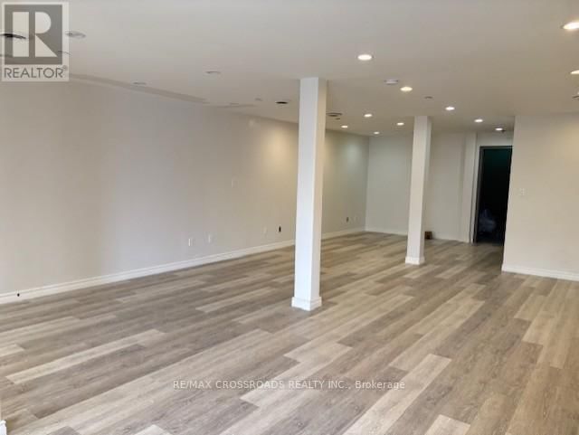 7 - 195 CLAYTON DRIVE Image 10
