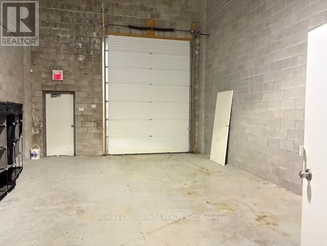 7 - 195 CLAYTON DRIVE Image 3