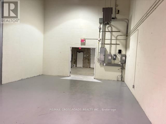 7 - 195 CLAYTON DRIVE Image 6