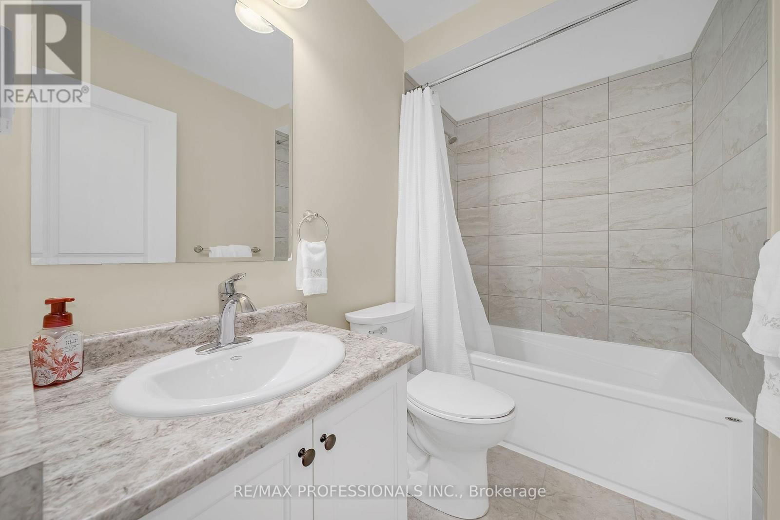 17 ASSUNTA GARDEN Image 30
