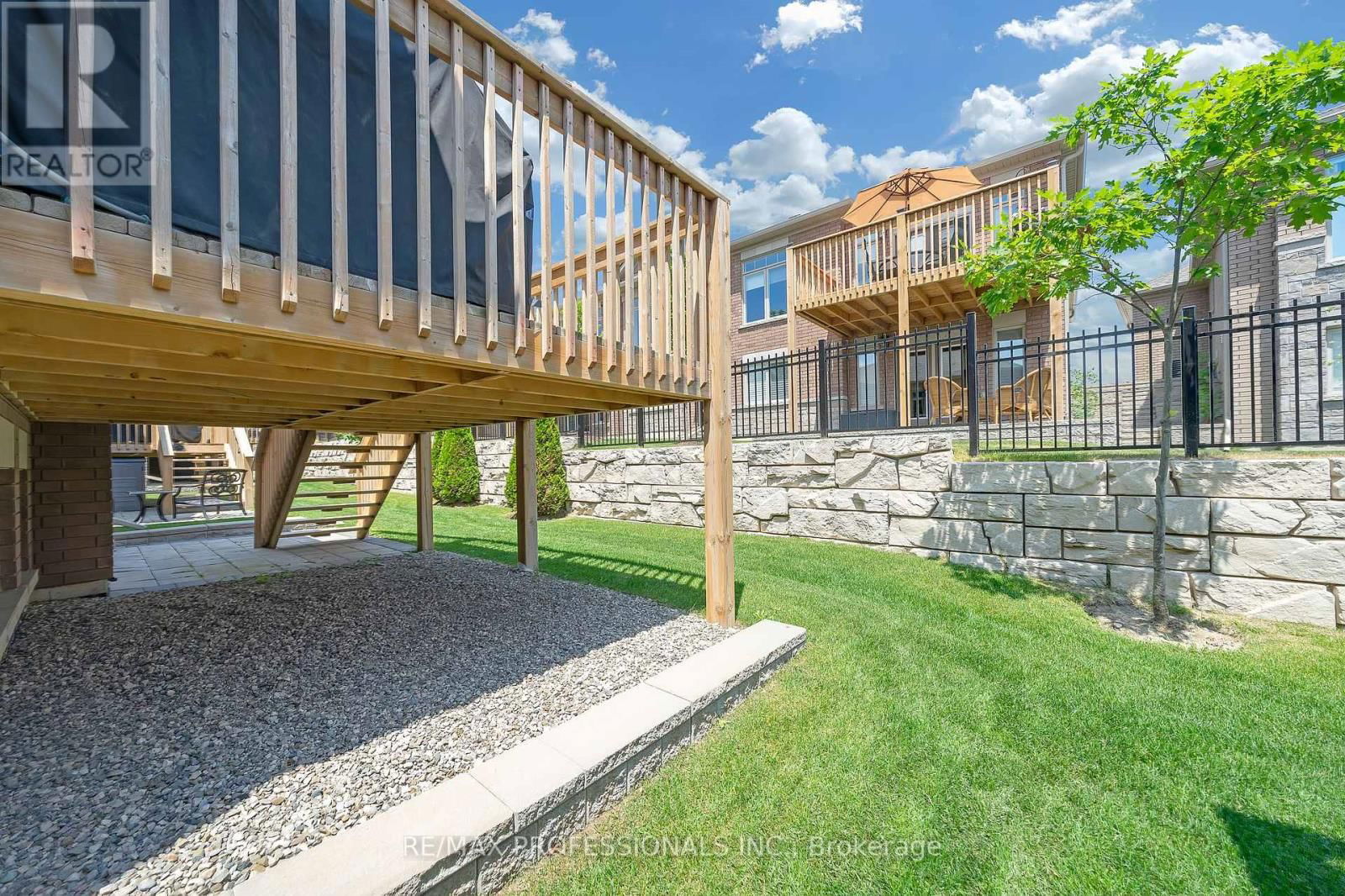 17 ASSUNTA GARDEN Image 31