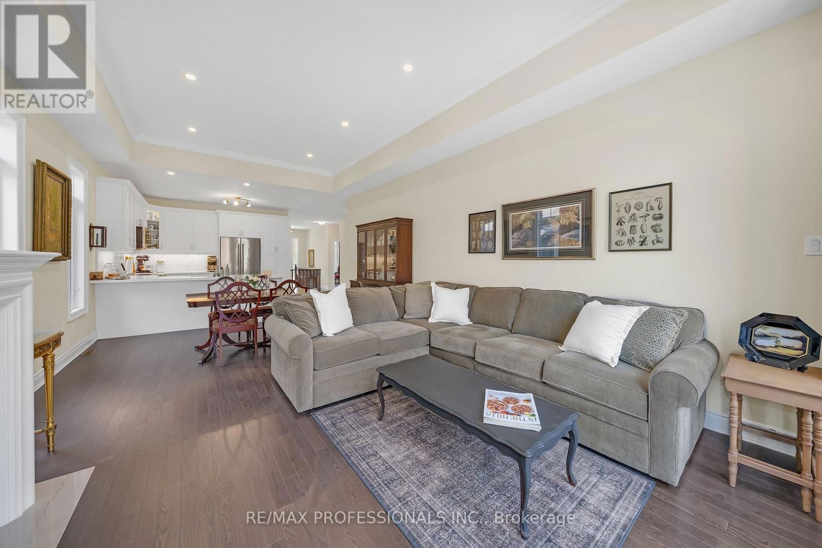 17 ASSUNTA GARDEN Image 36