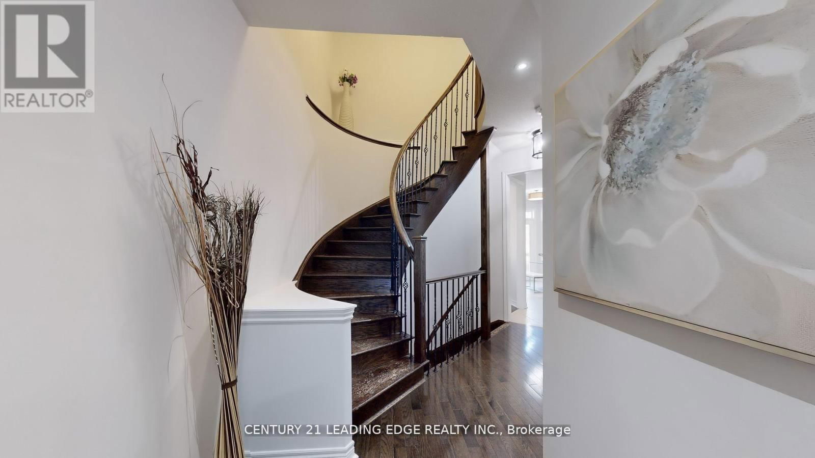 26 - 280 PARADELLE DRIVE Image 10