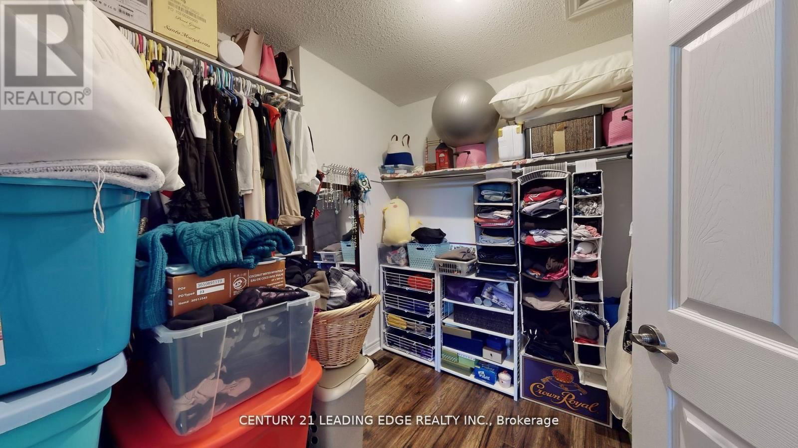 26 - 280 PARADELLE DRIVE Image 13