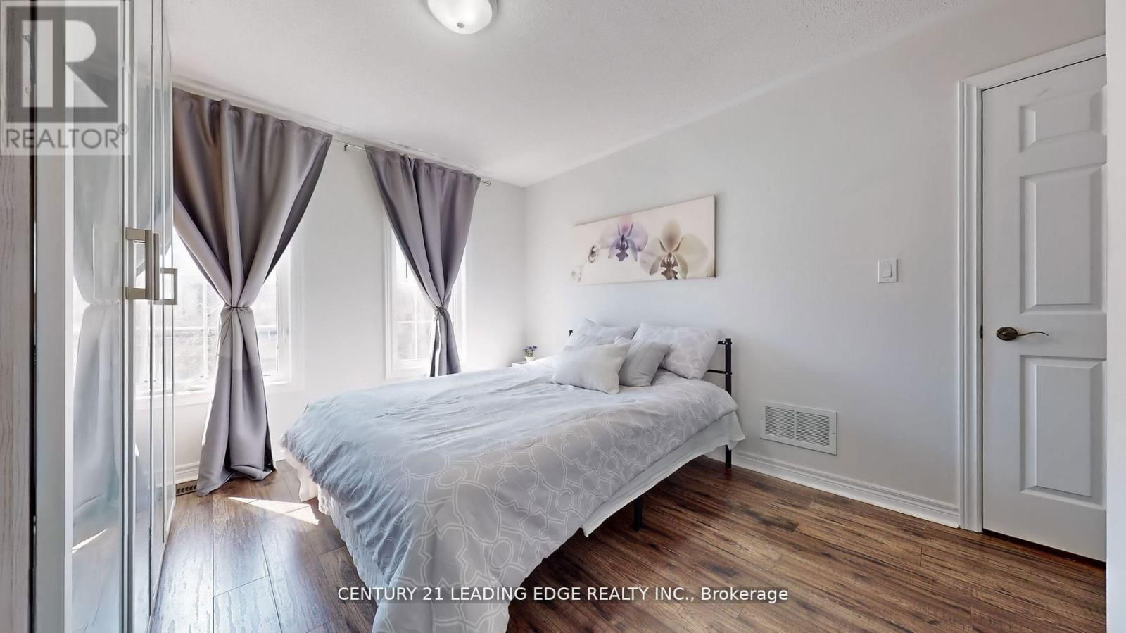 26 - 280 PARADELLE DRIVE Image 16